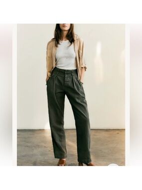 Imogene and Willie diana pleated olive herringbone pants NWT 25